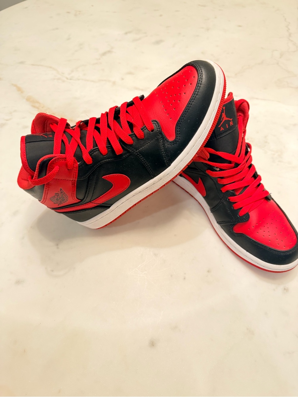 Nike Air Jordan 1 Mid - Black and Red Men’s Size 8